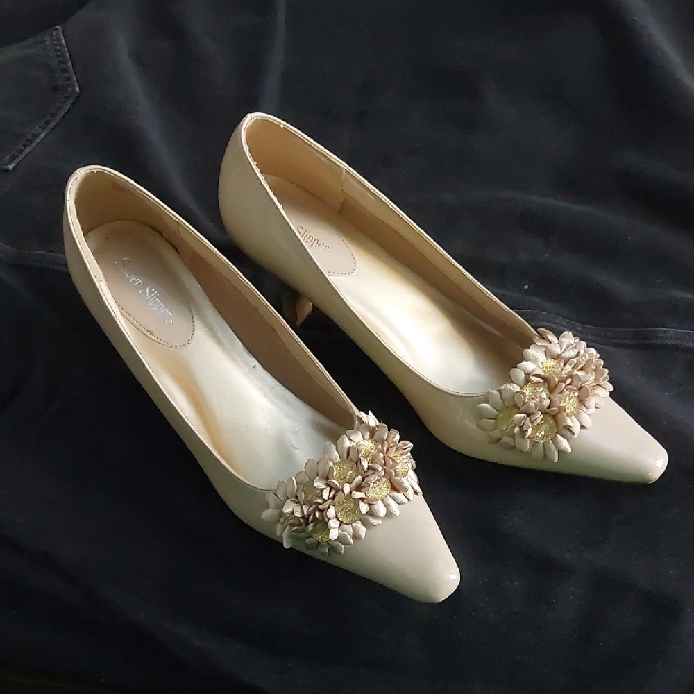 Cream and Gold Heels with Ornamental Detail